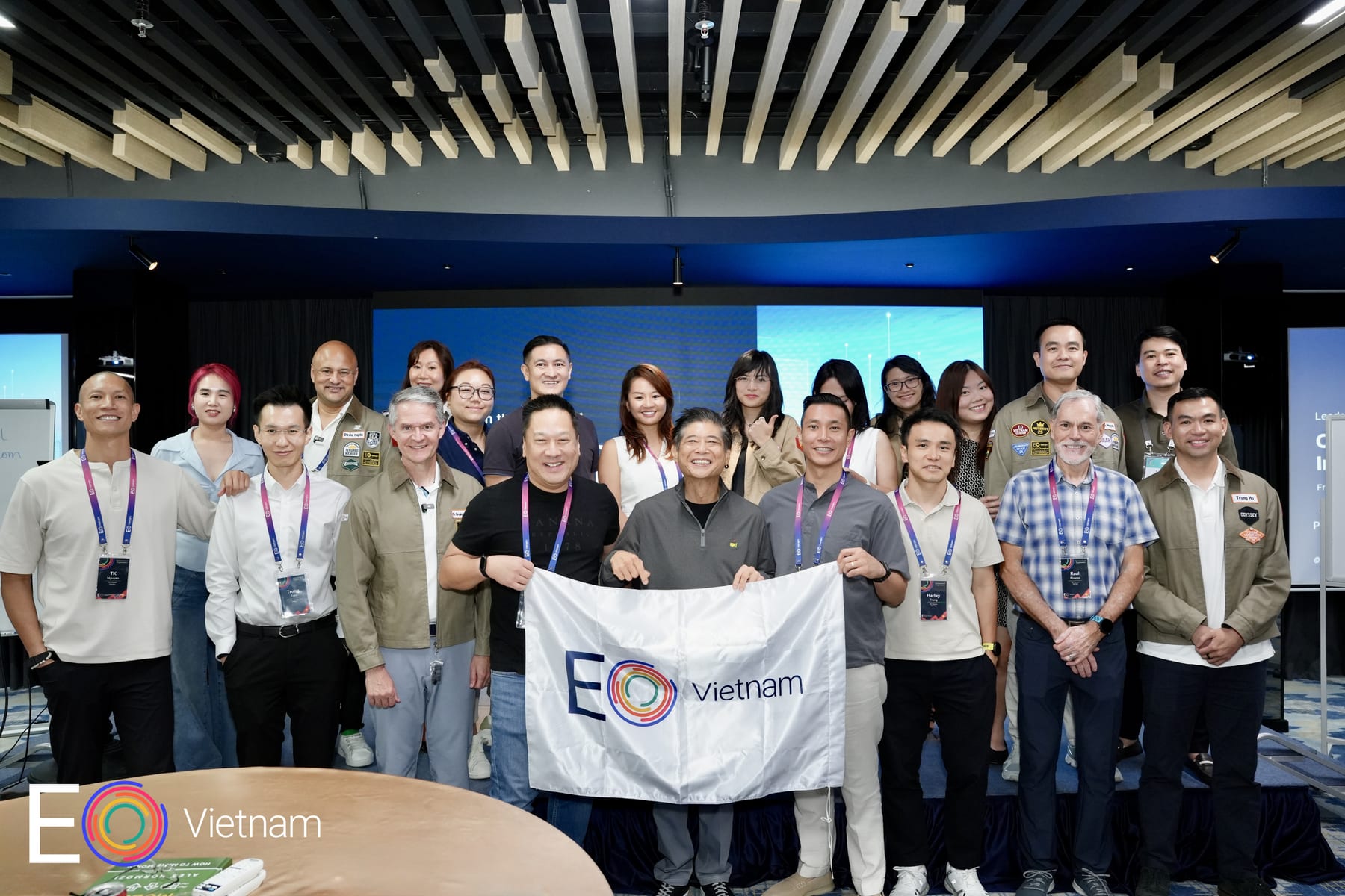 EO Vietnam members at the leadership program event