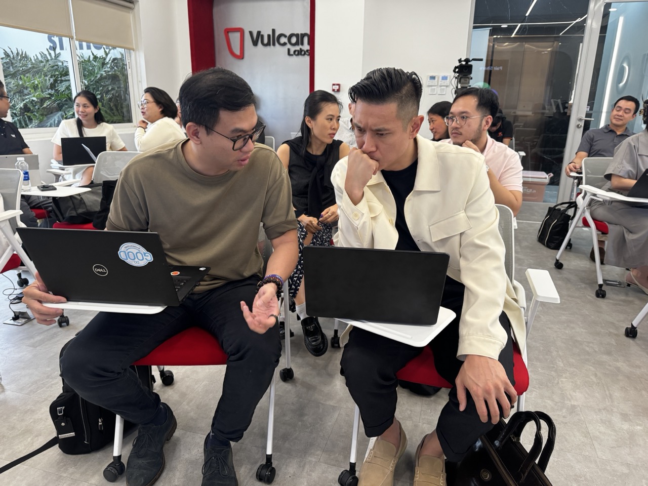 EO Vietnam participants engaged in the leadership workshop