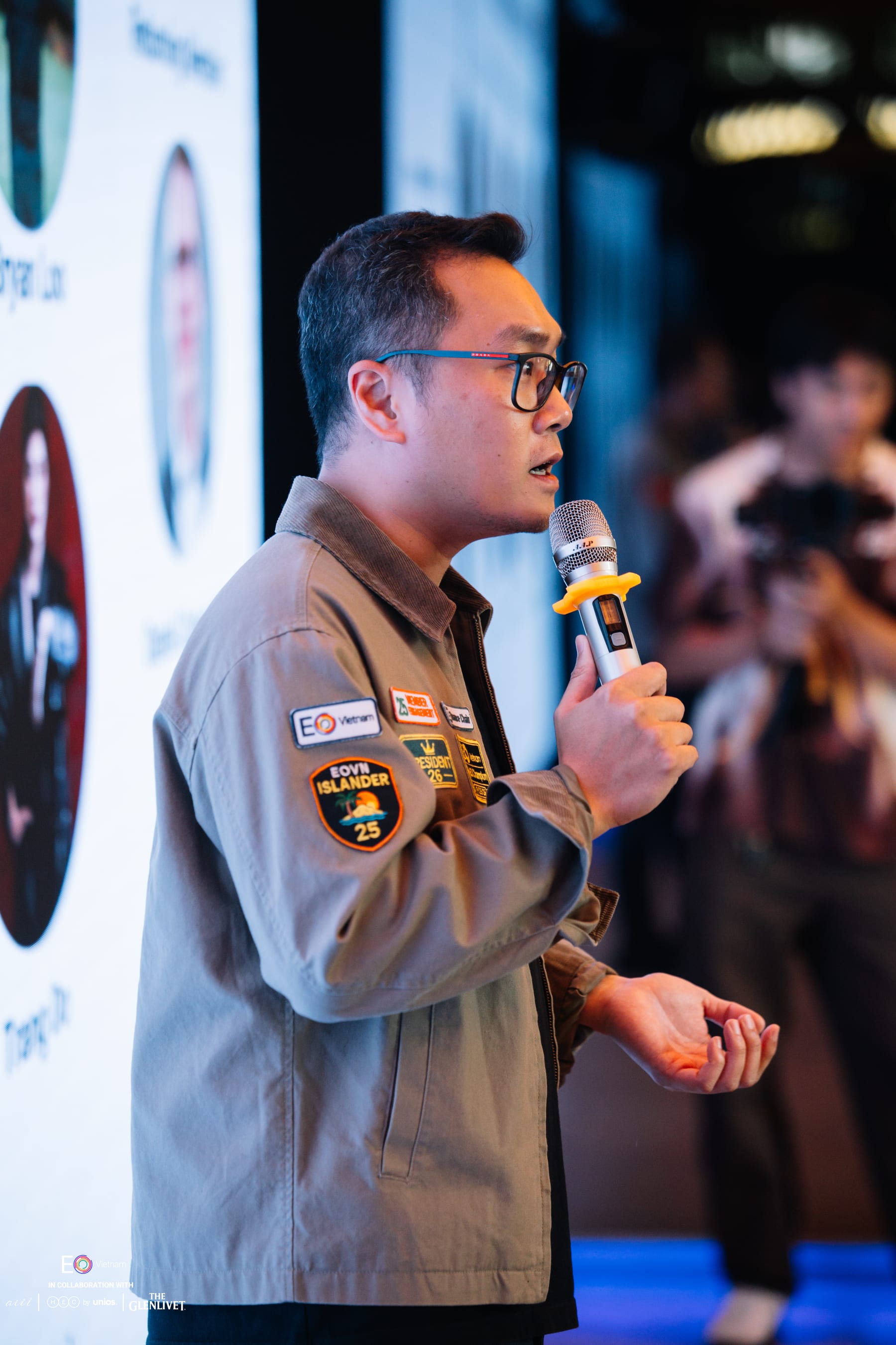 EO Vietnam president Le Tuan Anh speaking at the Leadership in the AI Era program