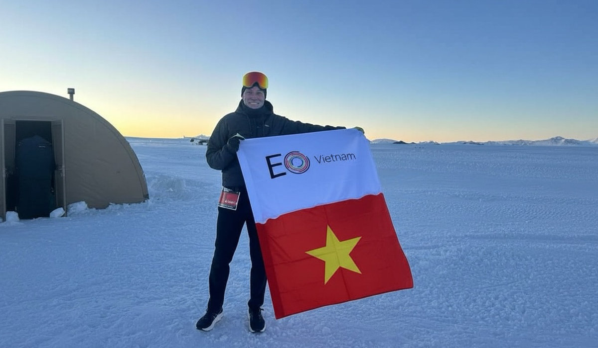 Raul Riveros in Antarctica